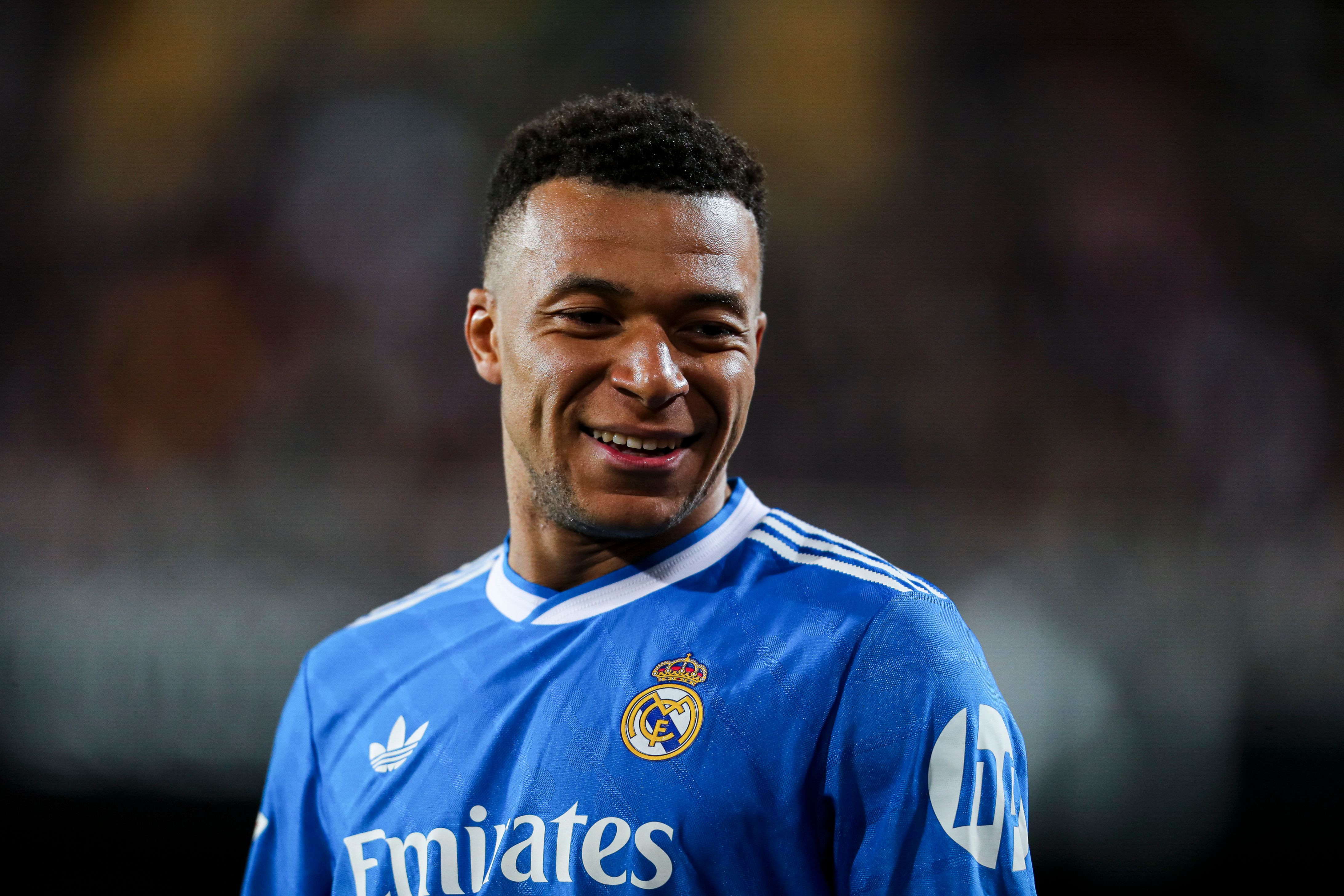 Kylian Mbappé : La statistique balancée par Mohamed Henni pour attaquer la star du Real Madrid