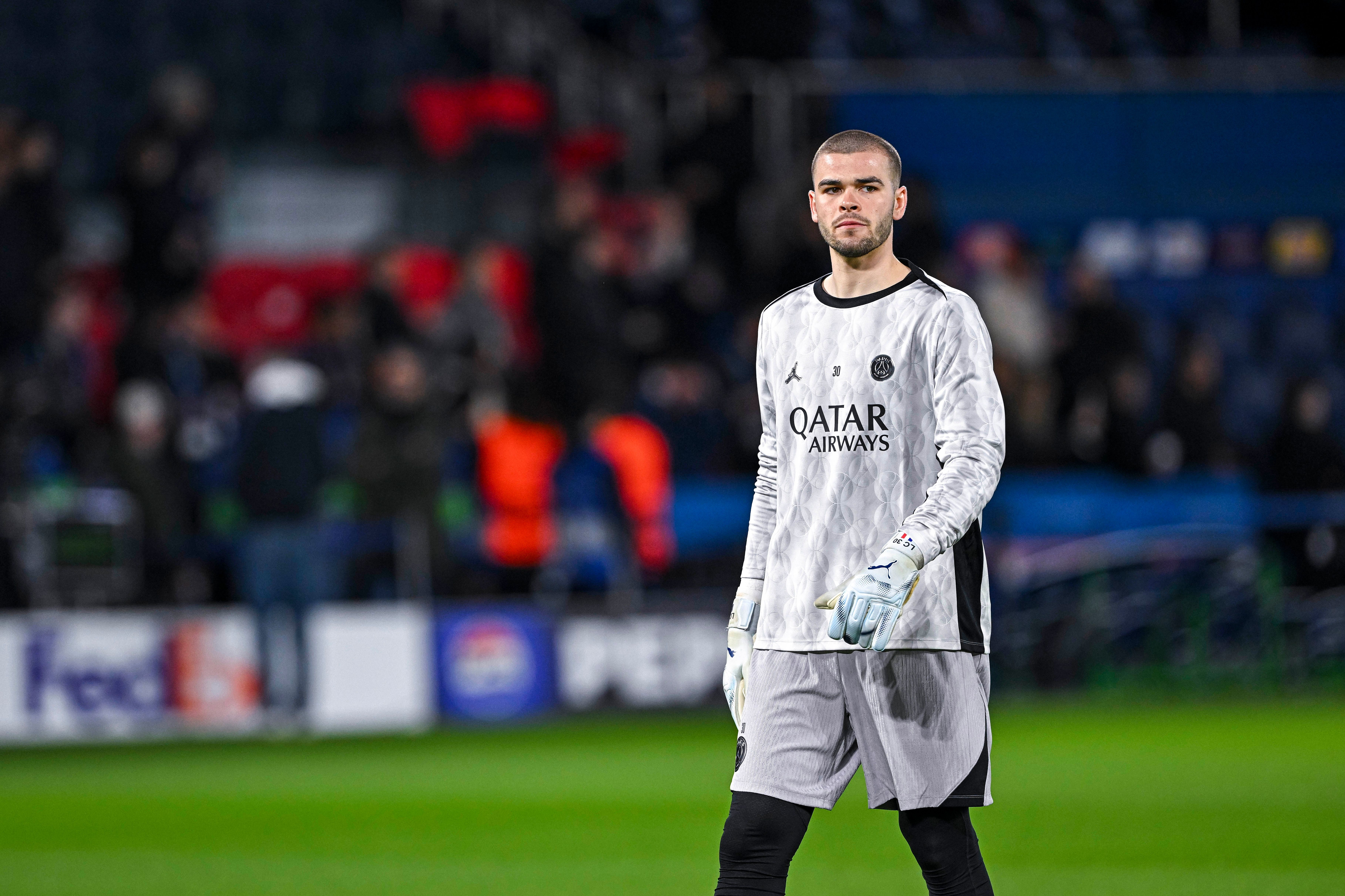 «Il est différent», l’entourage de Lucas Chevalier évoque la situation compliquée au PSG