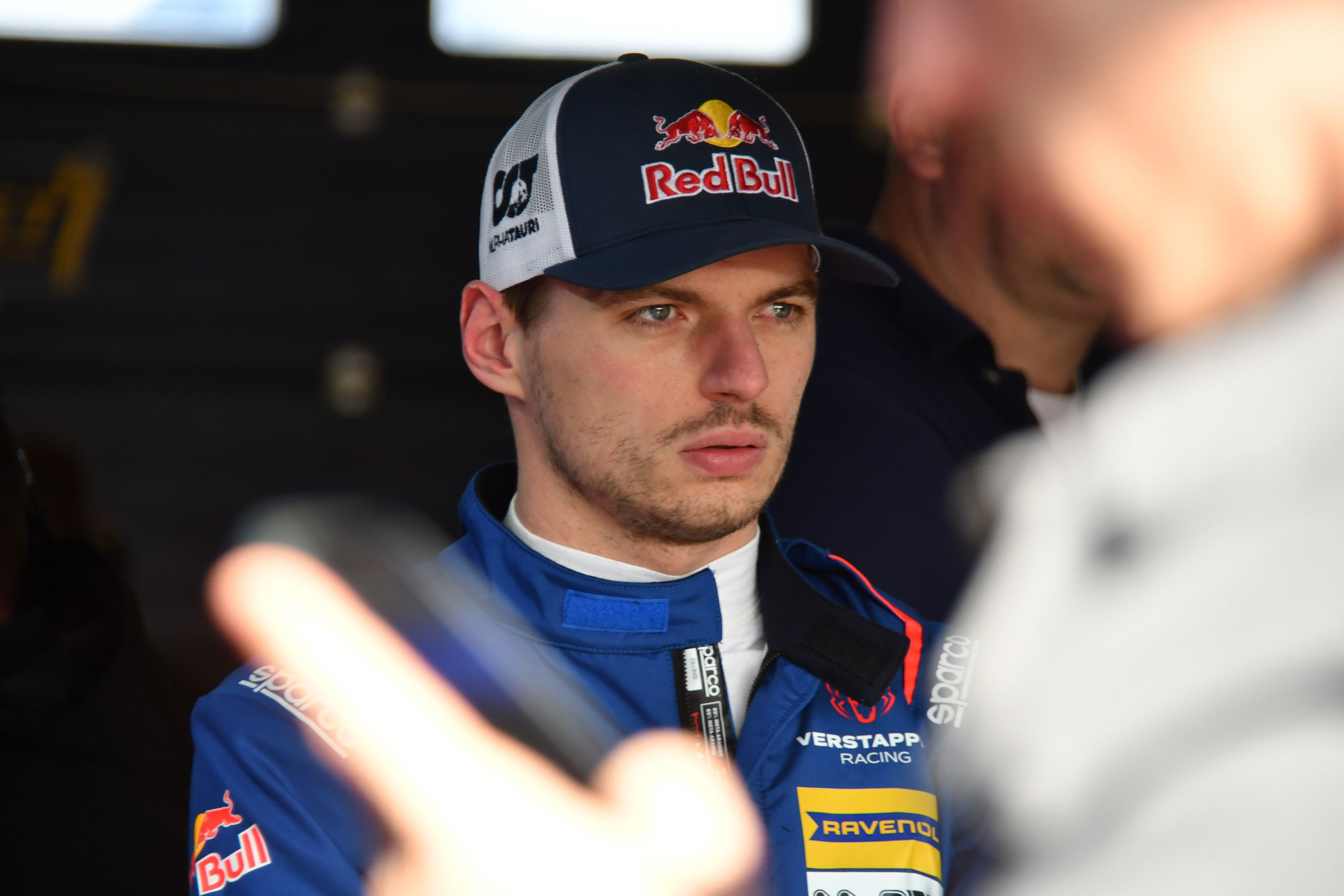 F1 : Verstappen crée un malaise et se fait recadrer, «il ferait bien d’écouter son père»